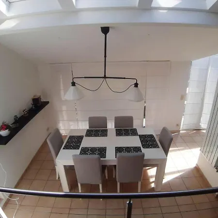 빌라 3 Bedrooms Villa With Jacuzzy Furnished Terrace And Wifi At Waterloo