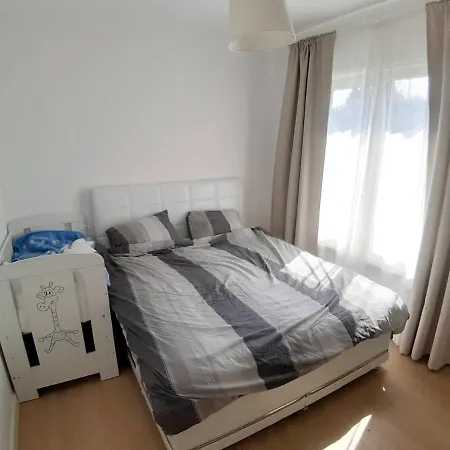 3 Bedrooms Villa With Jacuzzy Furnished Terrace And Wifi At Waterloo 빌라