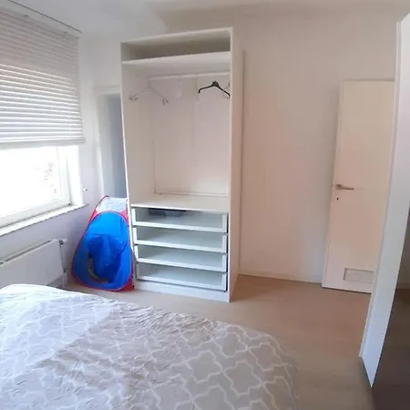 Villa 3 Bedrooms Villa With Jacuzzy Furnished Terrace And Wifi At Waterloo Waterloo
